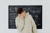 Pourquoi le niveau s’effondre : l’arc-en-ciel tue les maths