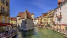 Annecy mairie couvrir viol