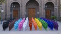 Canaries nus arc-en-ciel cathédrale