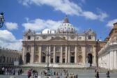 Léon XIV dénonce des abus liturgiques après Vatican II et en même temps ne les impute pas au Concile