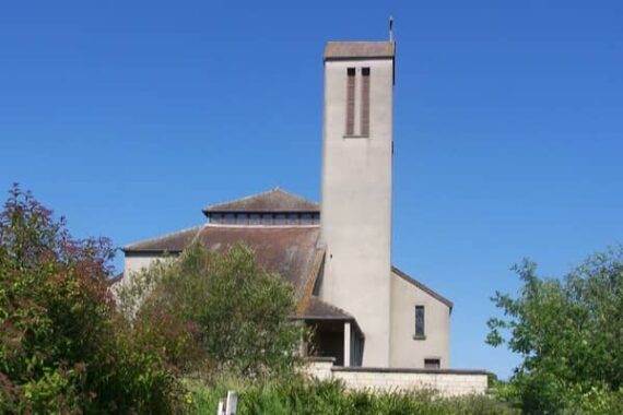 chapelle saccagée en Normandie