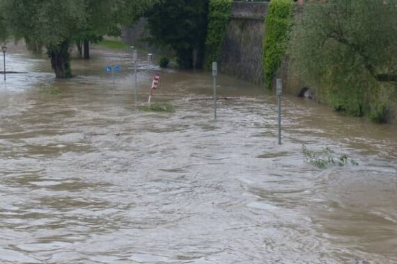 inondations Népal rien CO2
