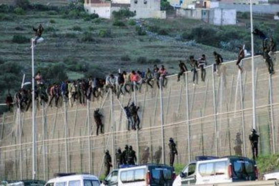 vague clandestins Ceuta Subsahariens
