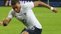 Foot Mbappé tacle Ceuta