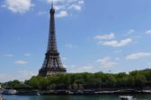 Tour Eiffel sans femmes pour des Hindous durs