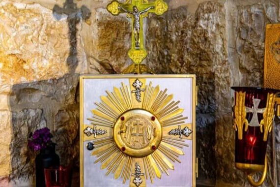 Vol tabernacle hosties consacrées